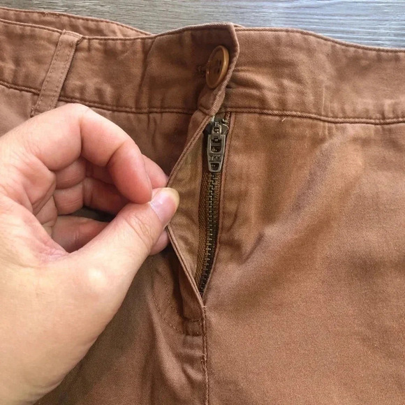 Talbots Petite Signature Brown Mid Rise Capris Size 8P Womens - Picture 8 of 10